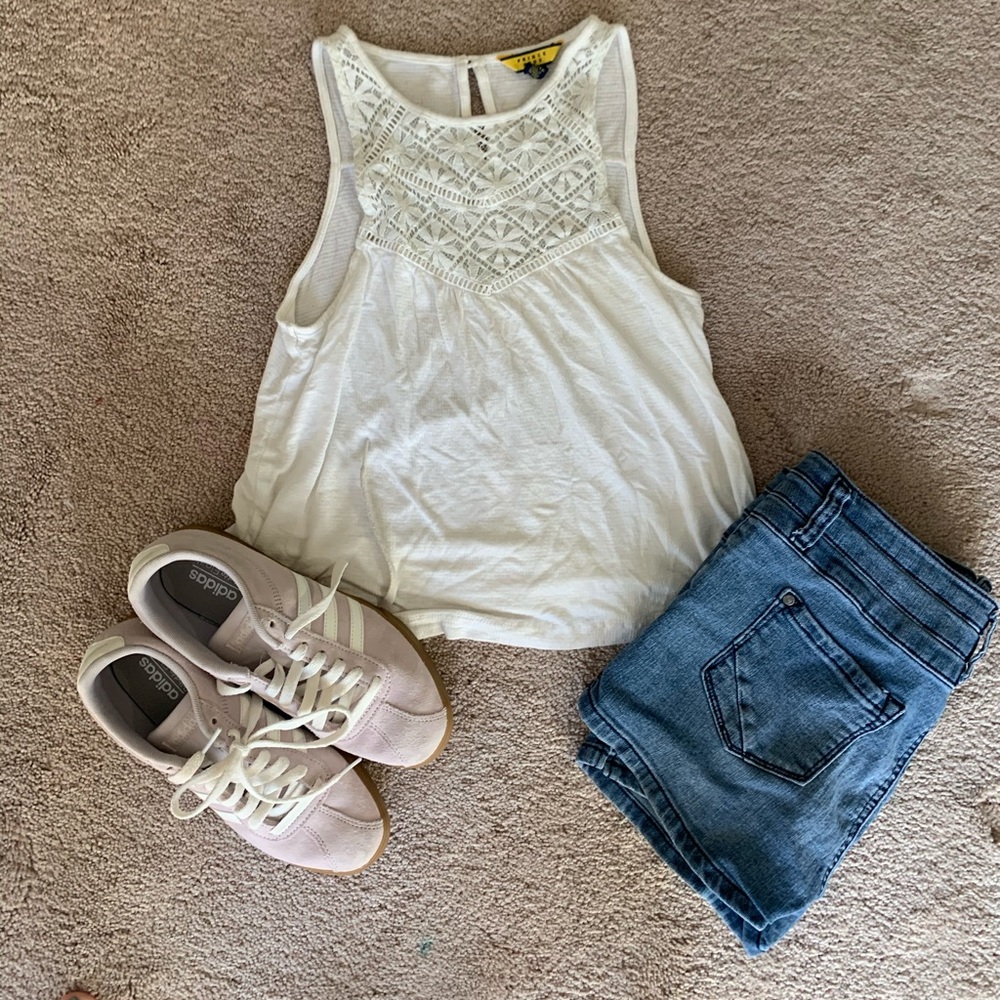 🤍Abercrombie & Fitch Lacy Tank Top 🤍